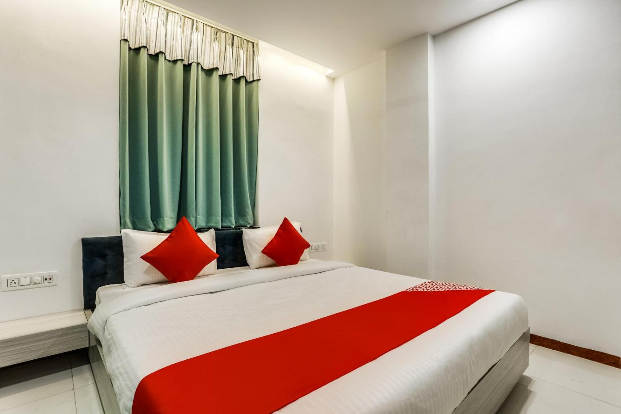 Hotel O Omkar Індаур Екстер'єр фото